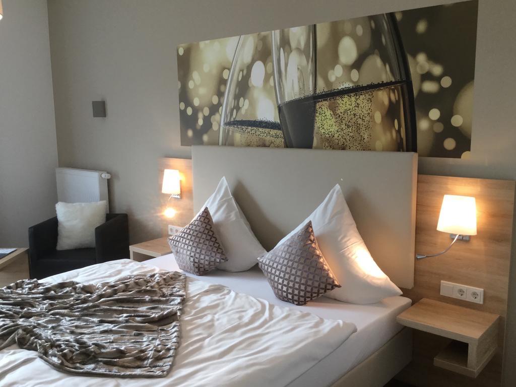 Weingut Bastian Hotel Brauneberg Szoba fotó