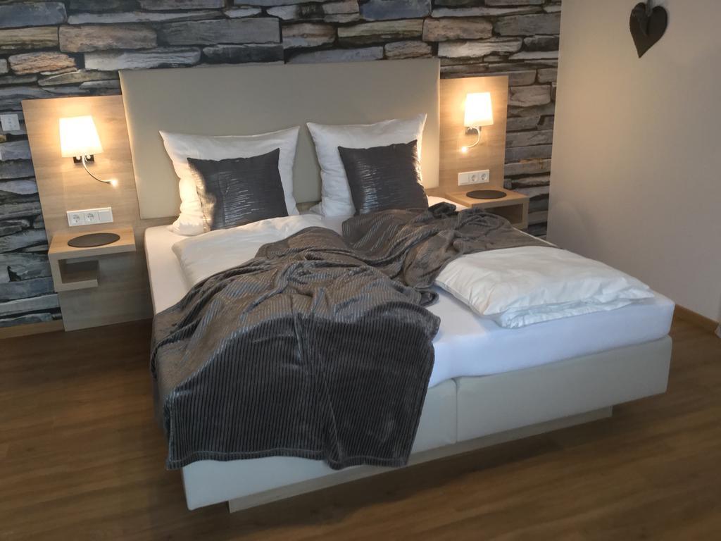 Weingut Bastian Hotel Brauneberg Kültér fotó